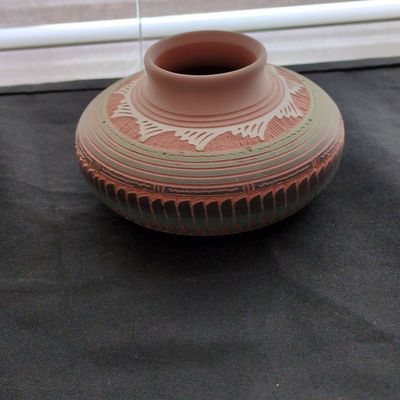 Navajo Style Etched Seed Jar Pottery