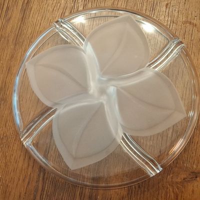 Cristal d'Arques 'Florence' Frosted Flower Relish Dish