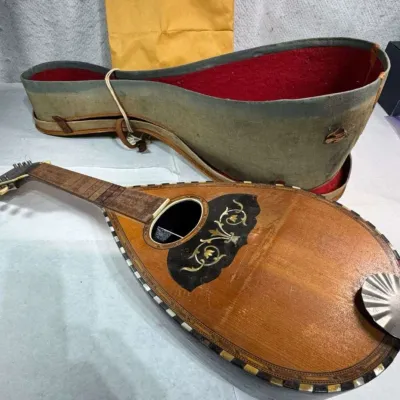 Antique c. 1900 Bowlback Tater Bug Mandolin – Ornate Inlay, Original Fabric-Lined Case