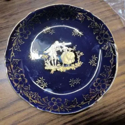 Sale Photo Thumbnail #350: Vintage Limoges Cobalt Blue & Gold Courting Couple Cabinet Plate