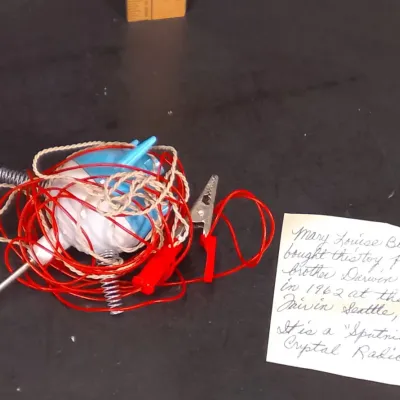 1962 Seattle World's Fair Sputnik Crystal Radio Toy