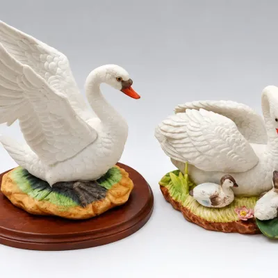 Sale Photo Thumbnail #378: Pair White Swan Figurines - Raised Wings & Mother Swan with Cygnets