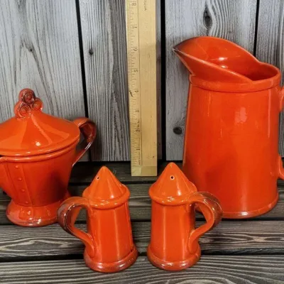 Metlox Poppytrail "Red Rooster" 5-Pc Set