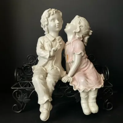 Garden Couple On A Bench Resin Home Decor 