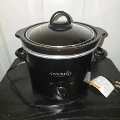 Sale Photo Thumbnail #32: 2.5 qt