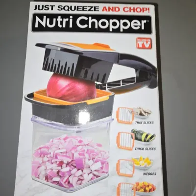 Sale Photo Thumbnail #68: Arnold says "GET TO THE NUTRI CHOPPA!"