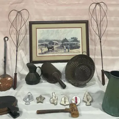 Vintage Primitive Kitchen & Farmhouse Décor Collection – Enamelware, Tinware, Rug Beaters & More