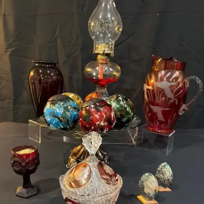Vintage Decorative Glass and Collectibles 