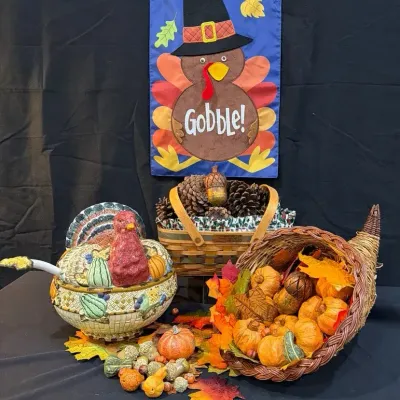 Thanksgiving Turkey And Harvest Decor Collection