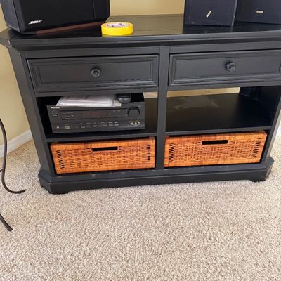 Broyhill TV Stand $125