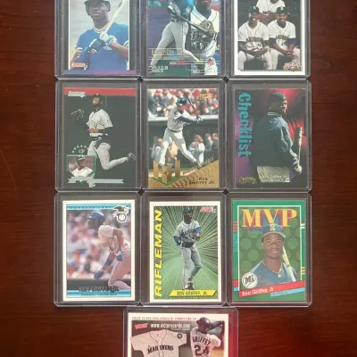 Ken Griffey Jr. Baseball Card Lot. Rookie Card and More