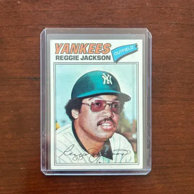 1977 Topps Baseball Card. Reggie Jackson - New York Yankees. Card #10