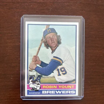 1976 Topps Baseball Card. Robin Yount - Milwaukee Brewers. Card #316