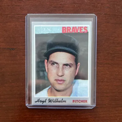1970 Topps Baseball Card. Hoyt Wilhelm - Atlanta Braves. Card #17