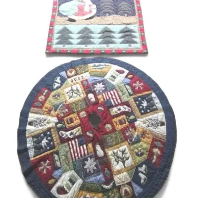 Vintage Pottery Barn 2000 Christmas Tree Skirt & Matching Wall Hanging Set - Folk Art / Patchwork