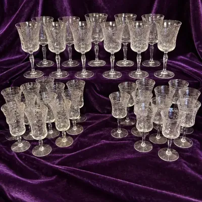 Three Sets Of Vintage Pressed Glass Wine Glasses (7”, 6” And 5.5”) Matches MT036DR And MT038DR)