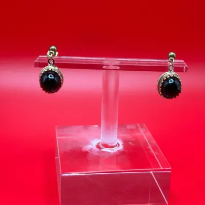 Tests 14K Onyx Earrings