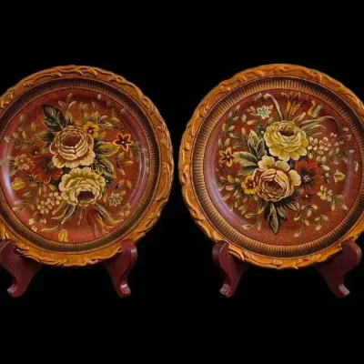 Vintage Raymond Waites By Toyo Decorative Plates