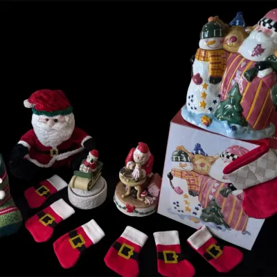 Santa’s And More Holiday Decor