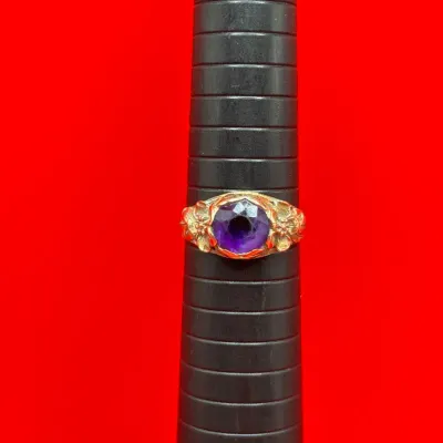 Vintage 14K Yellow Gold Purple Gemstone Ring