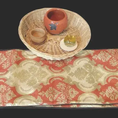 Vintage Long Table Runners With Decor