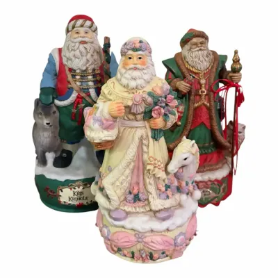 Vintage Santa Claus Figurines 