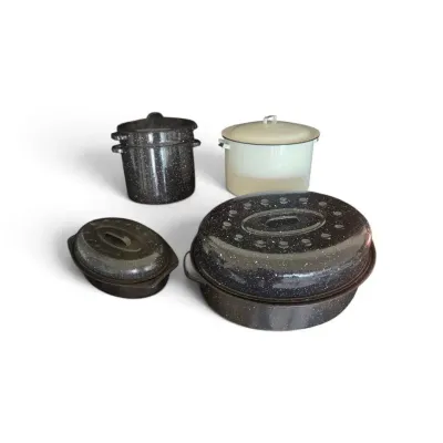 Vintage Enamelware Cookware Set - 4 Pieces 