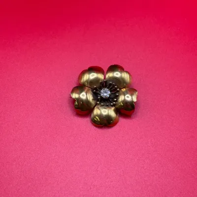 Vintage 14K Yellow Gold Brooch With Gemstone