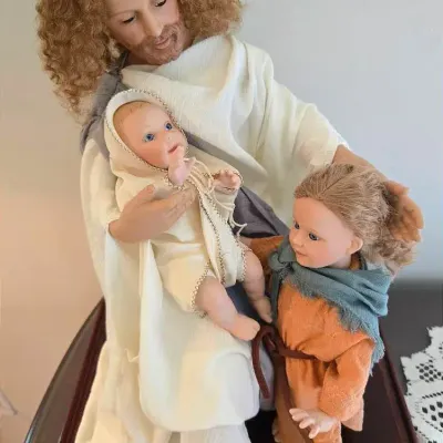 Jesus & Children Doll Figurines in Case