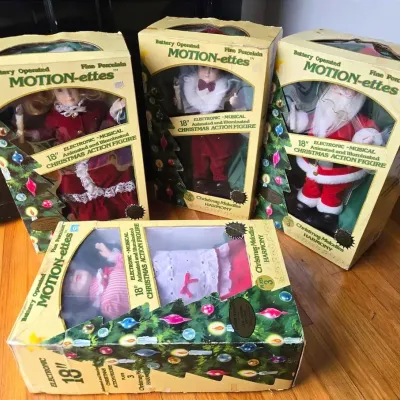 4 Christmas Motion-ettes Porcelain Dolls