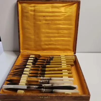 Vintage Au CACHET French Dessert Knife And Fork Set