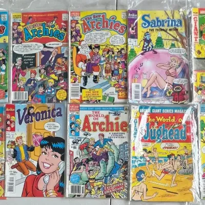 
(14) Vintage Archie Comics Group The New Archies, Veronica, Sabrina The Teen Age Witch