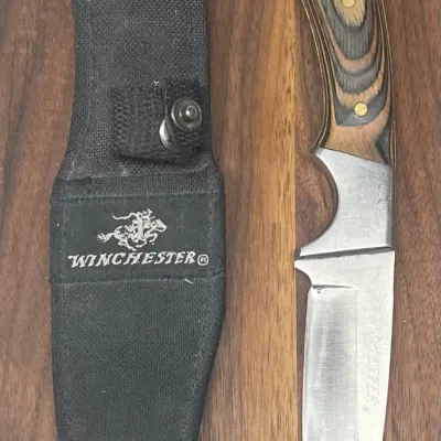 
Winchester 8 Inch Fixed Blade Knife With Material Sheath