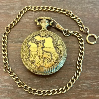 
Majestron Quartz Hunter's Pocket Watch W Chain Buck And Dogs Motif