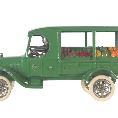 Sale Photo Thumbnail #386: Motorcade Toys Huckster Cast Iron