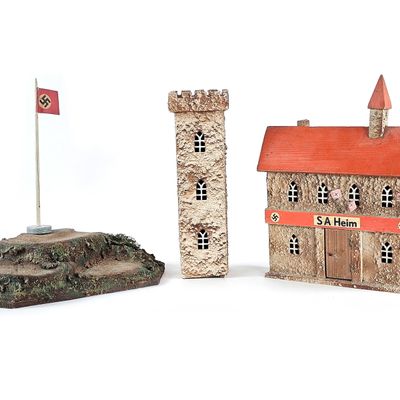Sale Photo Thumbnail #301: Elastolin/Lineol German SA Heim Building & Diorama Elements