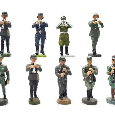 Sale Photo Thumbnail #226: (9) Leyla/Elastolin Mixed Military Band