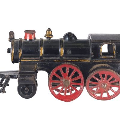 Sale Photo Thumbnail #647: Early Hubley Cast Iron Locomotive 7.75" Long