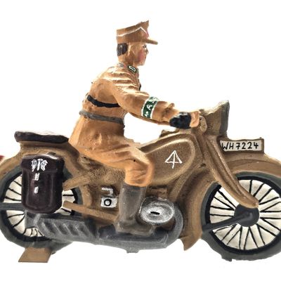 Sale Photo Thumbnail #4: Elastolin/Lineol WWII German Zundapp WH7224 Africa Corps Soldier on Motorcycle