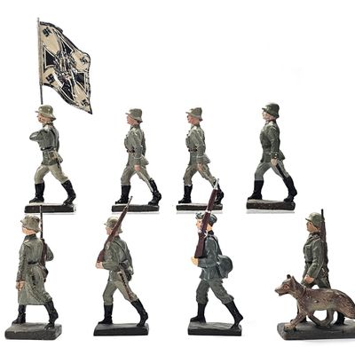 Sale Photo Thumbnail #193: (8) Lineol/Wagner Marching Infantry with Sentry Dog