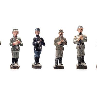 Sale Photo Thumbnail #169: (6) Lineol/Elastolin Mixed Military Band Figures