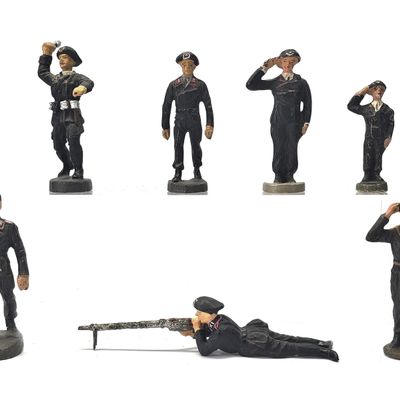 Sale Photo Thumbnail #248: (6) Elastolin/Lineol German Panzer Troops & Machine Gunner