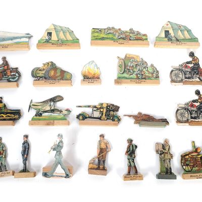 Sale Photo Thumbnail #333: (23) Rich. Furst & Allied Makers German WWII Flat Cardboard Figures
