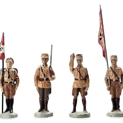 Sale Photo Thumbnail #38: (4) Elastolin SA Brownshirts German Military Soldiers Flag Bearers
