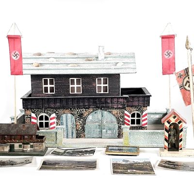 Sale Photo Thumbnail #318: Elastolin/Lineol Alpine Landhaus Wachenfeld Headquarters & Sentry Diorama