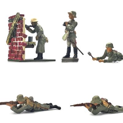 Sale Photo Thumbnail #265: (5) Lineol/Elastolin German Combat Infantry & Pillbox Diorama