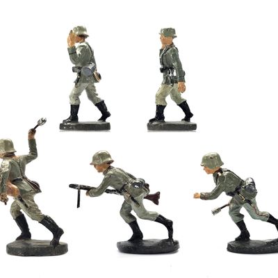 Sale Photo Thumbnail #201: (5) Elastolin German Wehrmacht Combat Infantry & Officers