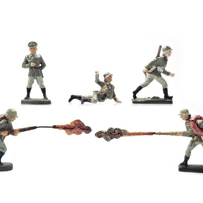 Sale Photo Thumbnail #204: (5) Elastolin/Lineol Wehrmacht Flamethrower Teams & Combat Infantry