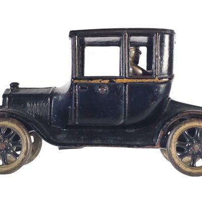 Sale Photo Thumbnail #417: Arcade Model T Coupe Cast Iron