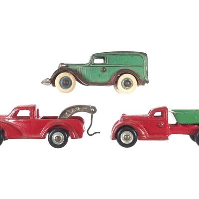 Sale Photo Thumbnail #564: (3) Arcade Cast Iron Trucks
